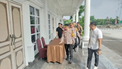 Suasana Tegang Di Debat Publik OKU Selatan, Pengamanan Dari Polres Hingga Brimob Siaga!