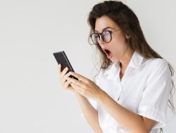 Penyebab Iklan Terus Muncul di HP dan Cara Mengatasinya