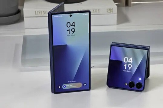 Samsung Galaxy Z Fold7 dan Galaxy Z Flip7.