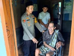 Bantuan Kursi Roda dari Polres OKU Selatan Hadirkan Harapan bagi Warga Desa Tanjung Jaya