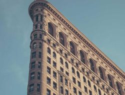 DARI TANPA KEUNTUNGAN SAMPAI JUTAAN: Perubahan Telkom dengan Mesin Duit Baru