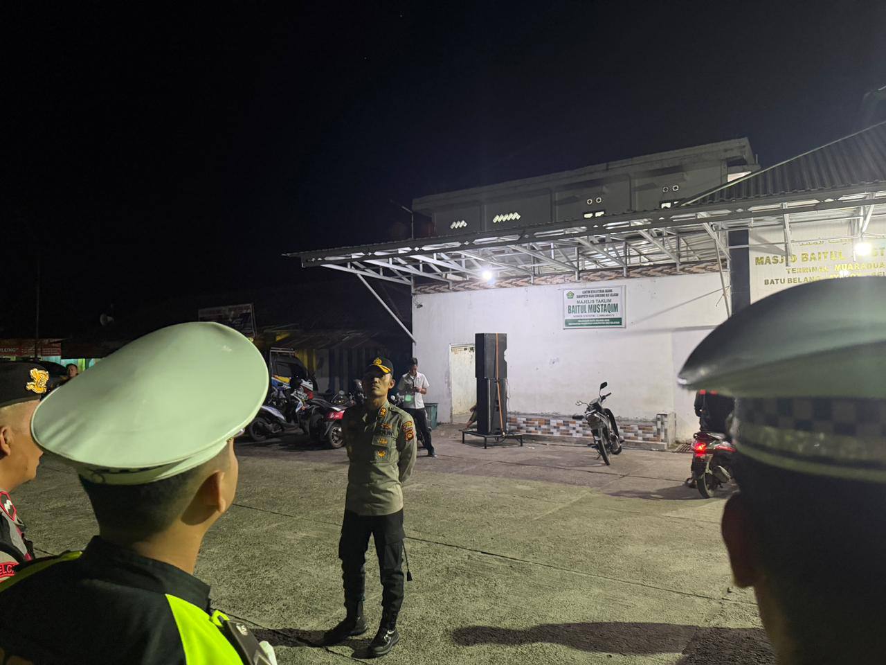 Personel Polres OKU Selatan apel pengamanan malam takbiran